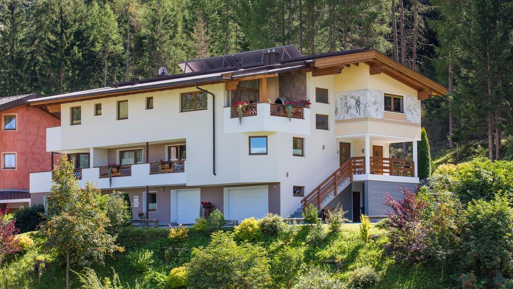 Apart Alpen Längenfeld Exteriör bild